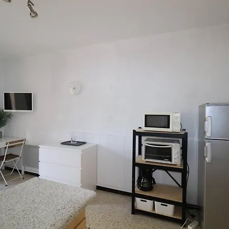 Avec Balcon Et Parking A - Fr-1-307-275 아파트 *